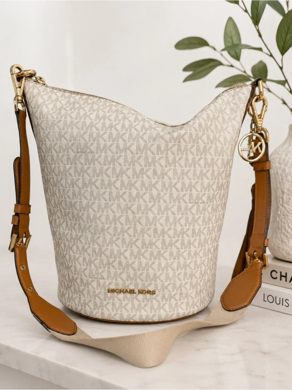 Michael Kors Brooke Medium Bucket Bag Vanilla MK Signature Leather Crossbody
